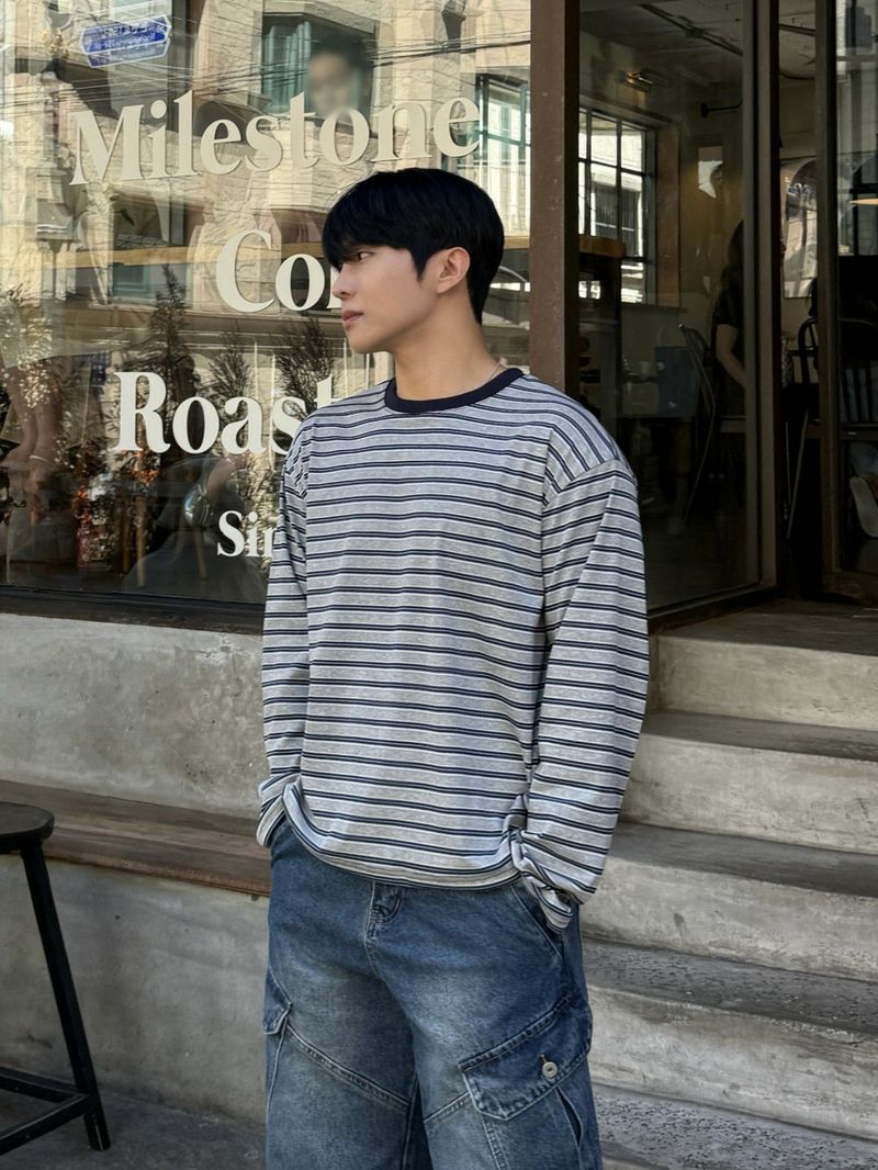 With crop stripe long-sleeve tee