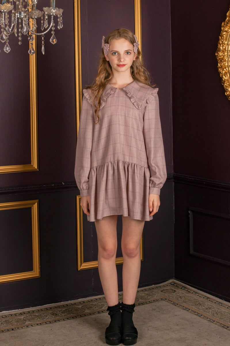 big collar onepiece