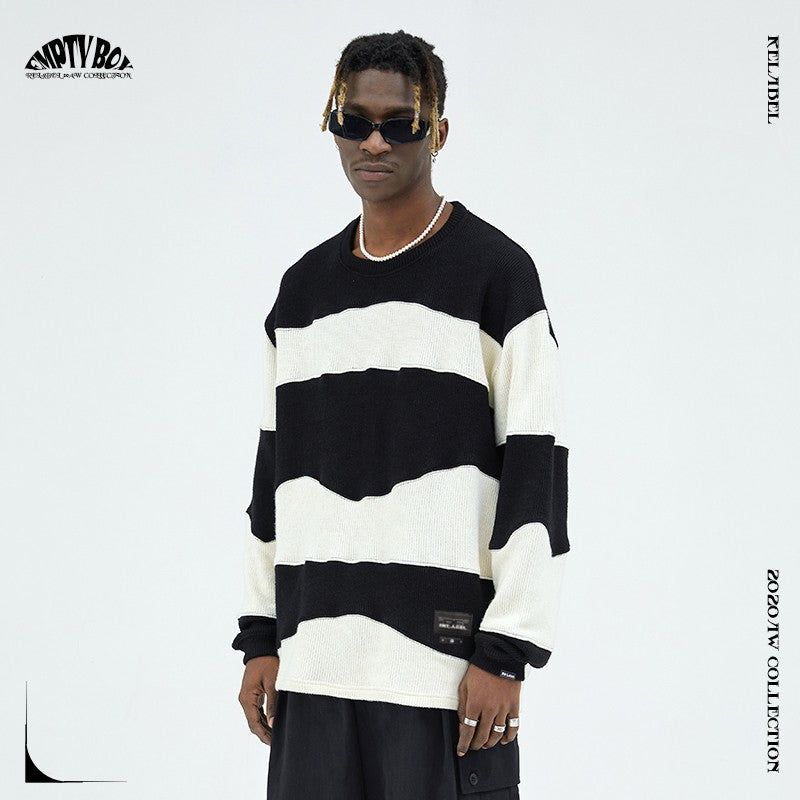 RELABEL（リレーベル）の「RELABEL Irregular Curved Black and White Contrast Wide Stripe Silhouette Sweater Thin Knitted Shirt（Tops）」