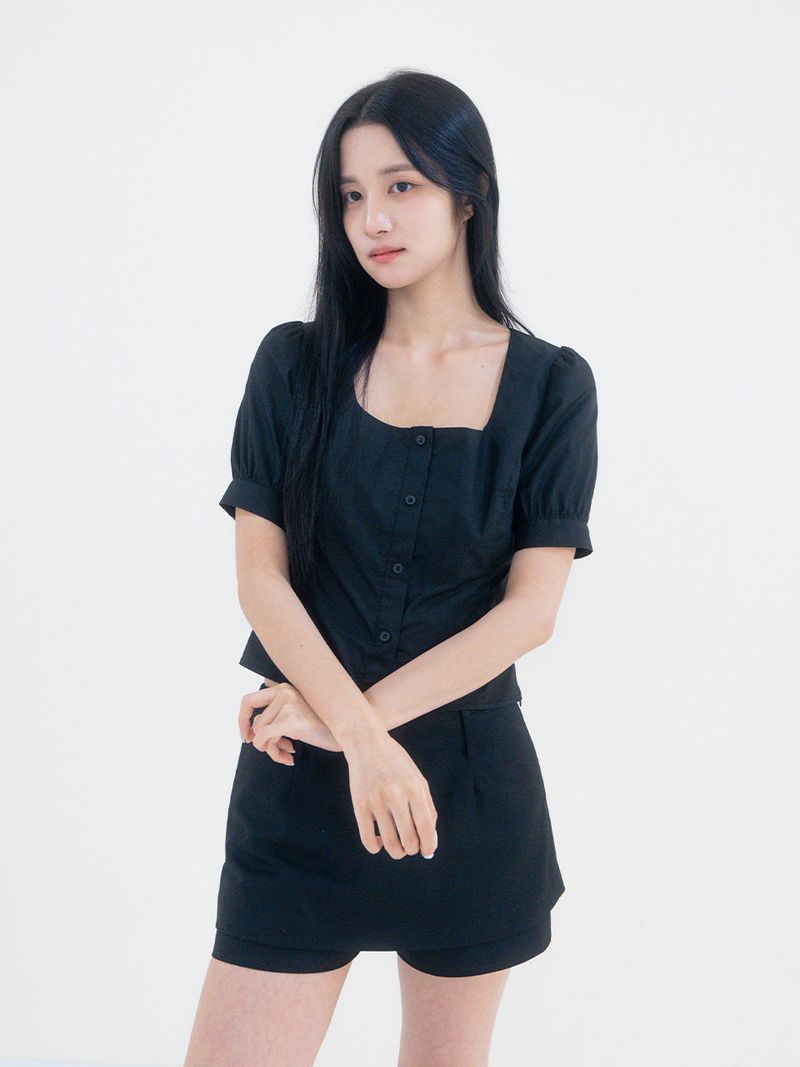 Ririu blouse (Black)