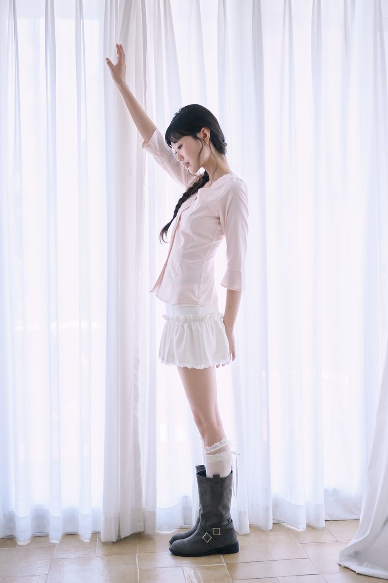 Mabel Lace Square-Neck Blouse (3 colors)