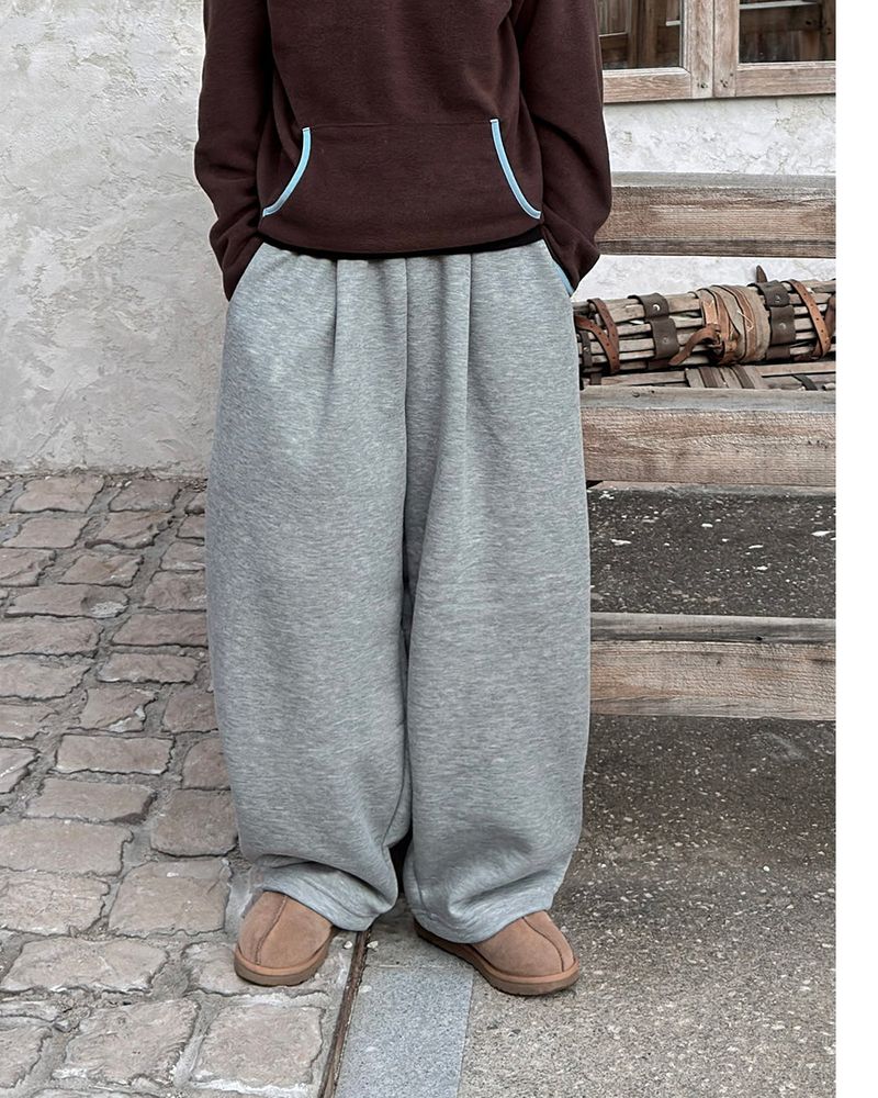Nover Back Patch Fleece Sweat Pants