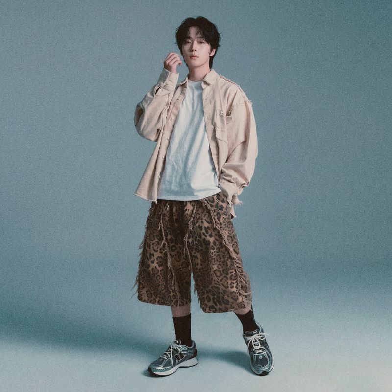 leopard grunge capri shorts_beige