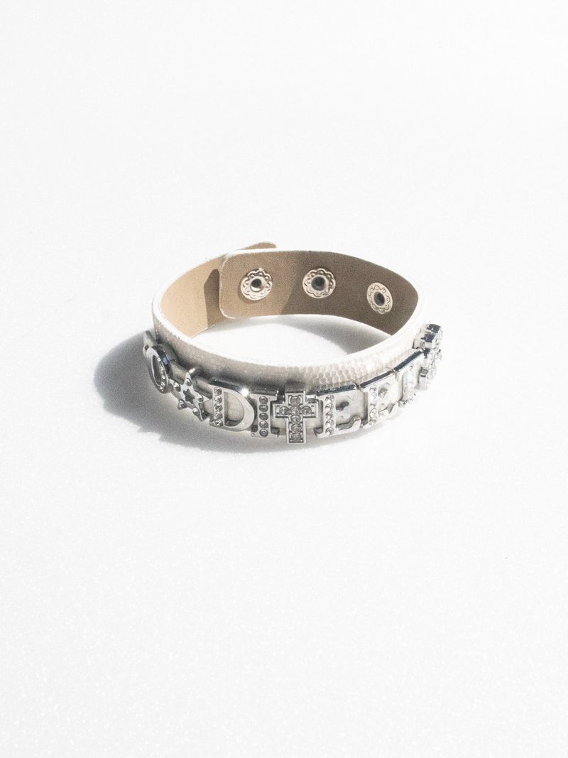 グリッタートイレターブレスレット