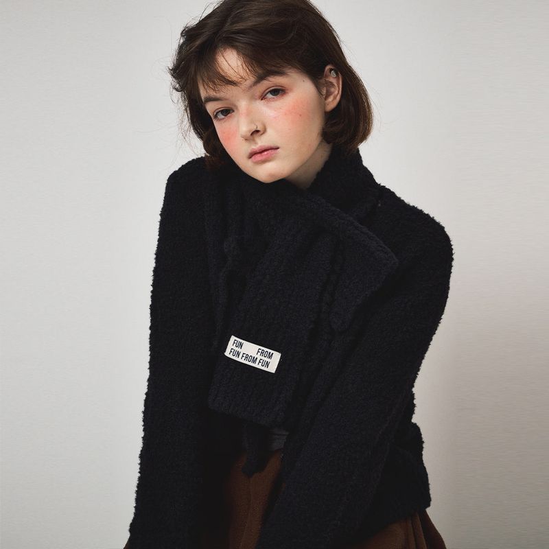 FLUFFY KNIT MUFFLER, BLACK