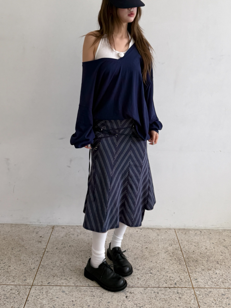deep v neck loose T