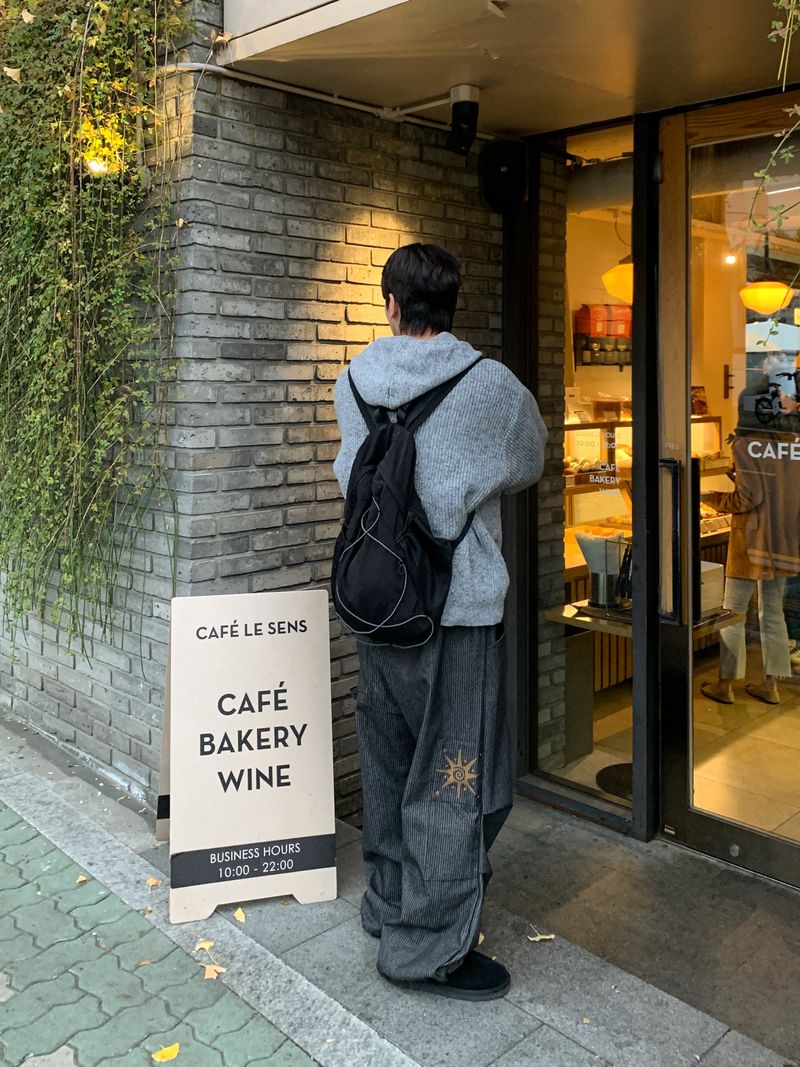 カッテイルケーブルフードニットジップアップ