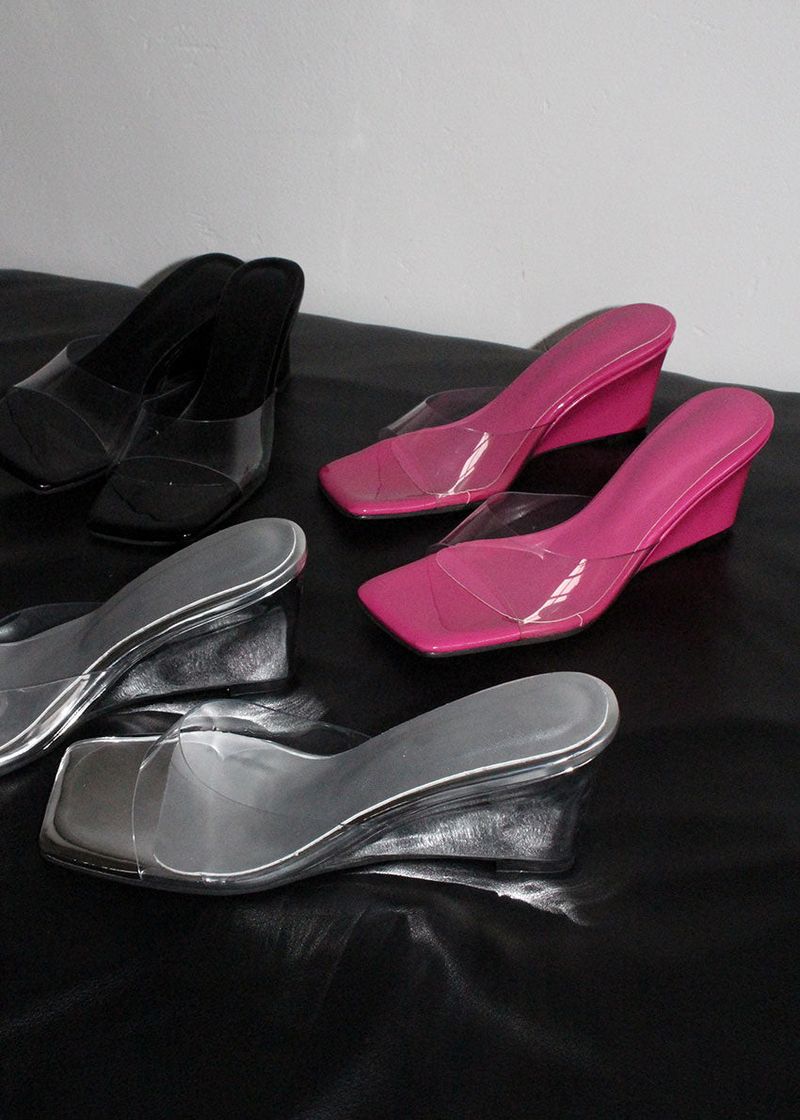 eon（イオエン）の「CLEAR WEDGE HEELS（Shoes）」