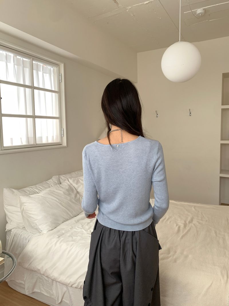 WOOL V-NECK CARDIGAN (5C)