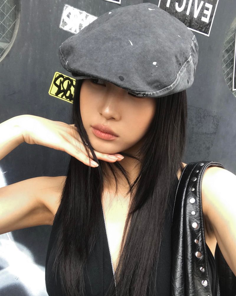Painting hunting cap