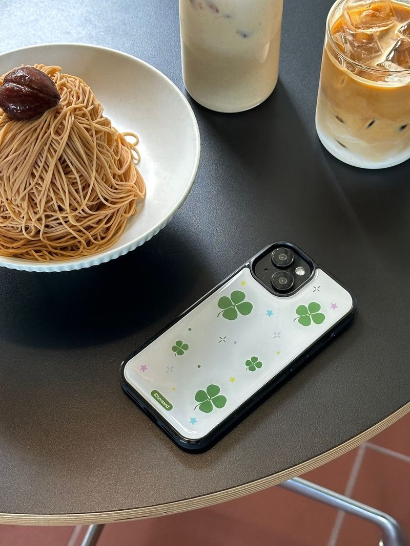 Lucky Clover Epoxy case