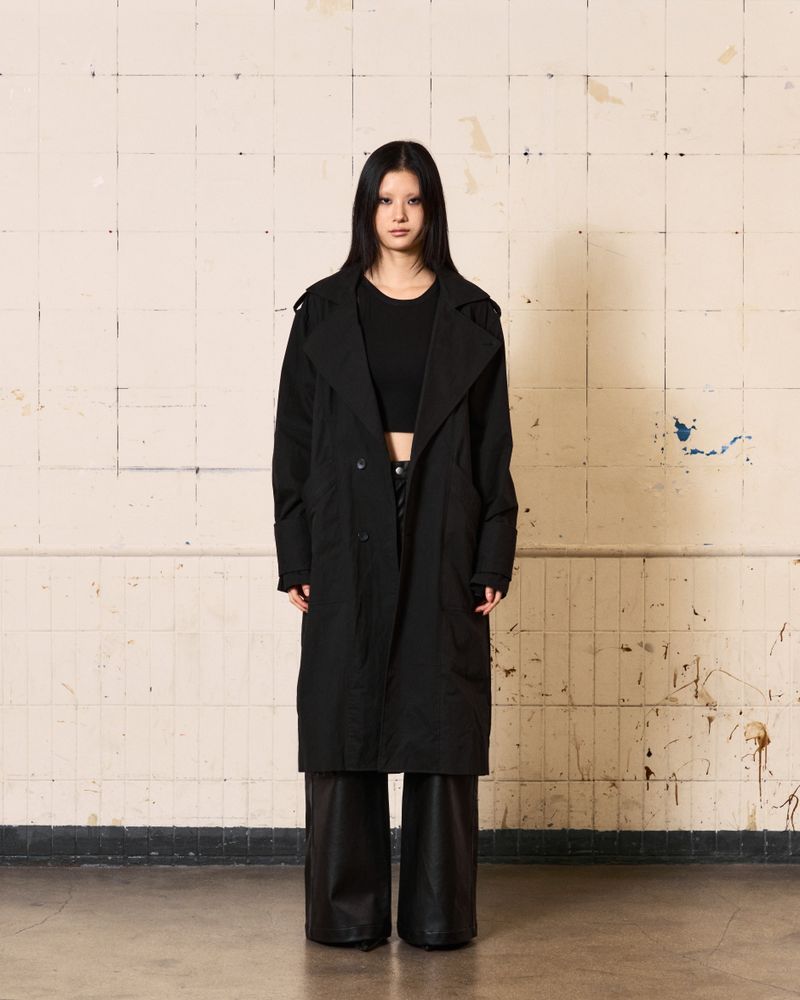 Curved Trench coat (Black)