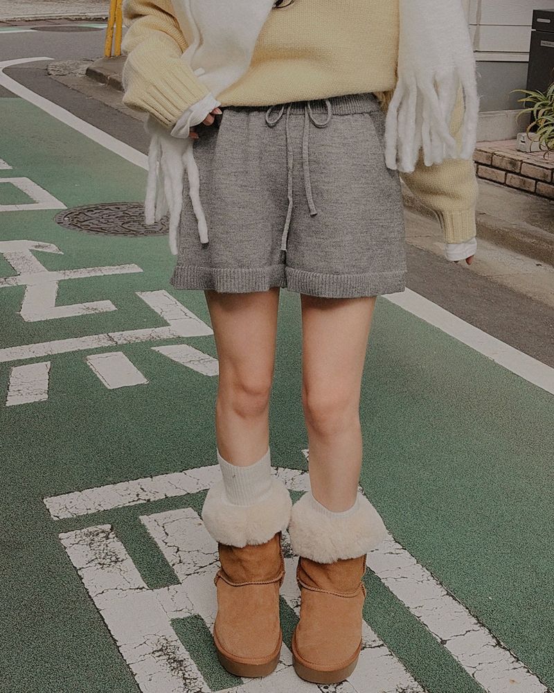 MAYBINS(メイビンス)の「Shree banding wool shorts(Pants)」