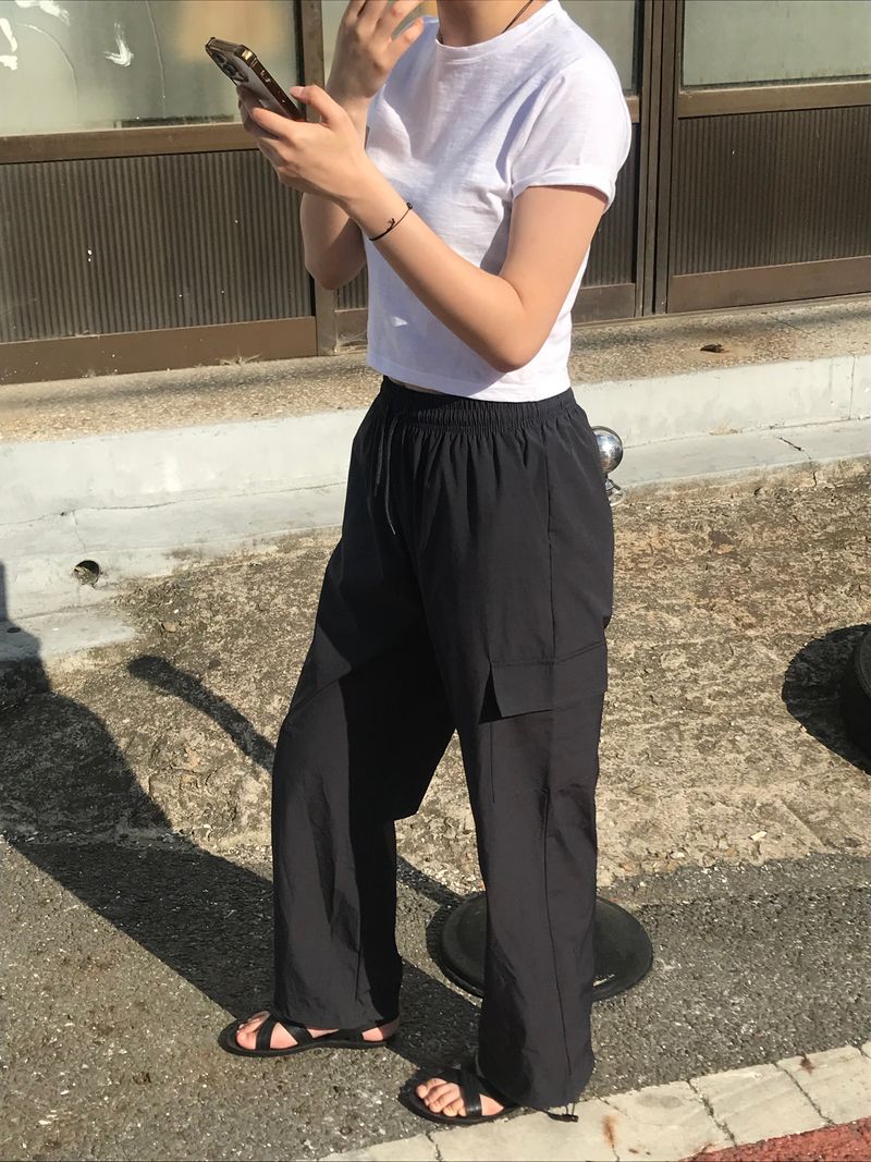 Daily nylon cargo pants