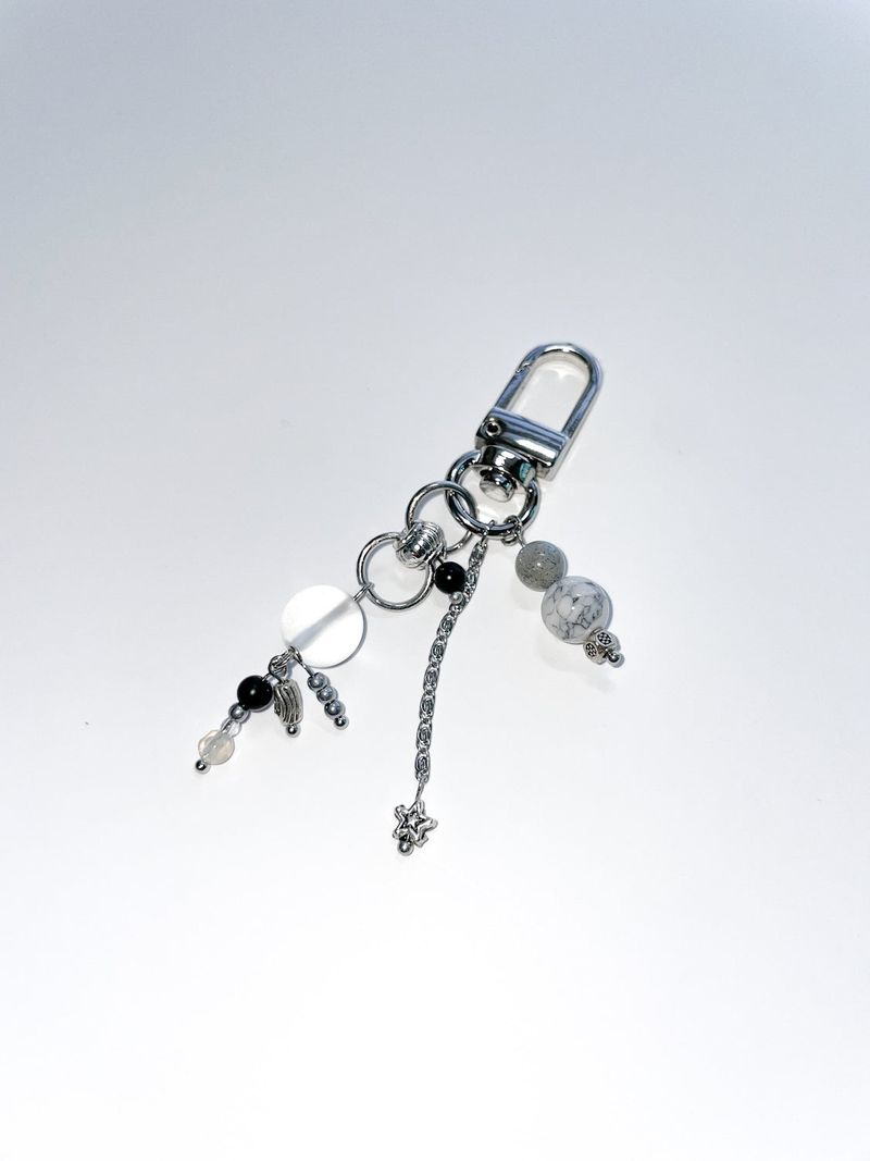 [MADE] gray grape keyring