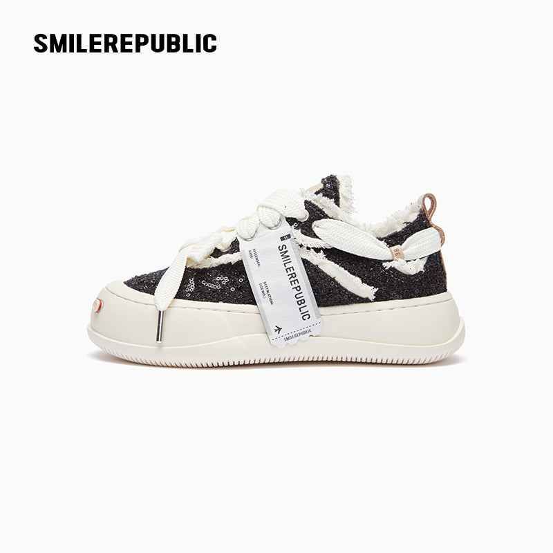 SMILEREPUBLIC(スマイルリパブリック)の「Black Frayed Low Top Platform Sneakers, Unisex Lace Up Shoes(Shoes)」