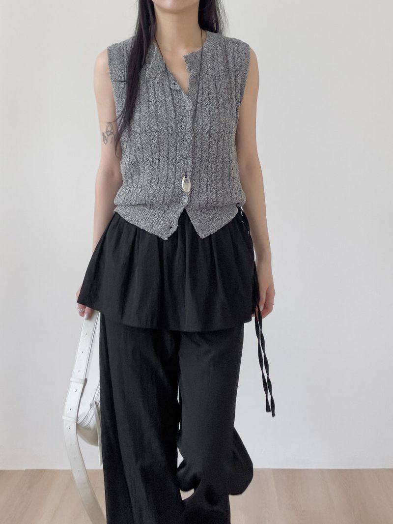 Oreo Cable Knit Vest