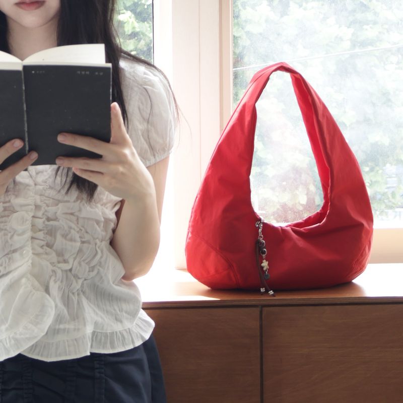 Pai oui（パイウィ）の「Small baseball bag_red（Bags）」
