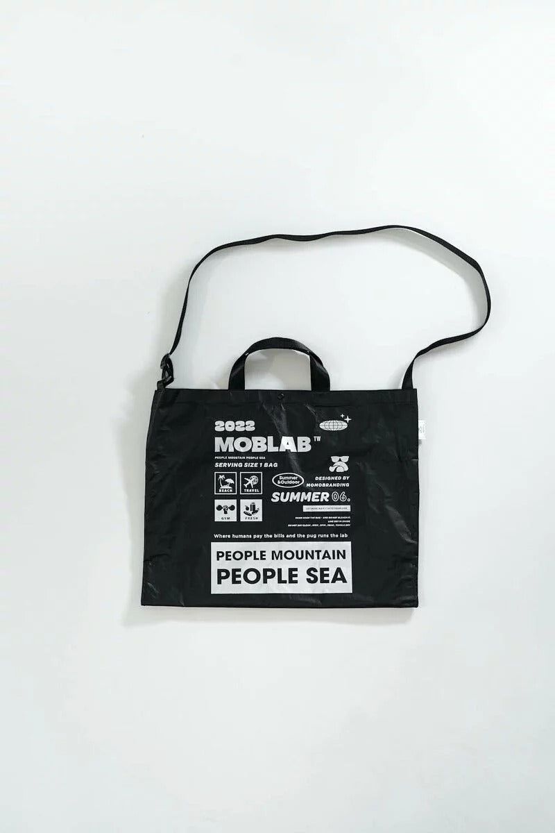 Tyvek®Waterproof Lightweight Handbag (has adjustable shoulder strap)
