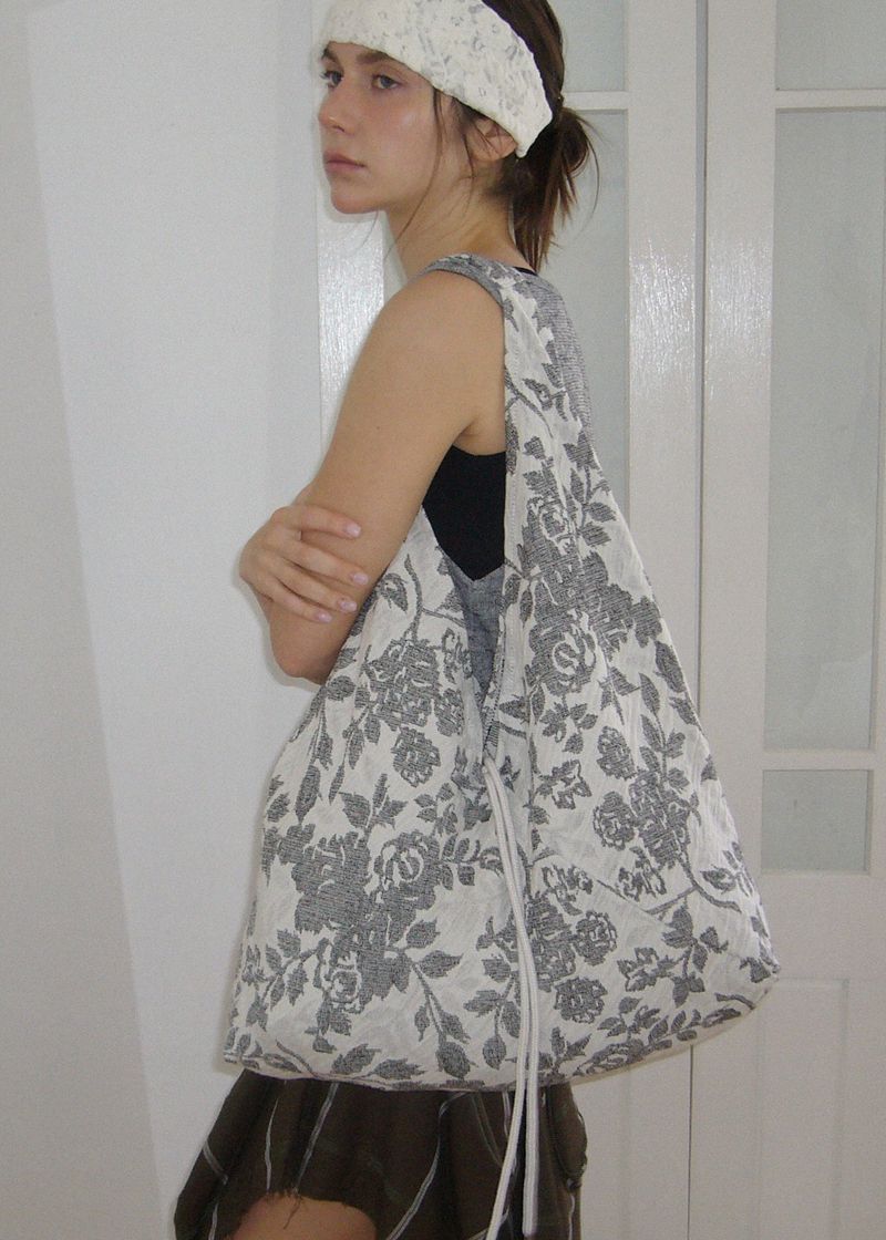 VOOR（ボル）の「Jeanne Soft Jacquard Shoulder Bag_Beige（Bags）」