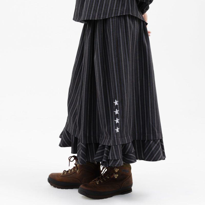 WEBHOUSE（ウェブハウス）の「TTTTwister Ruffle Long Skirt - Charcoal（Skirts）」