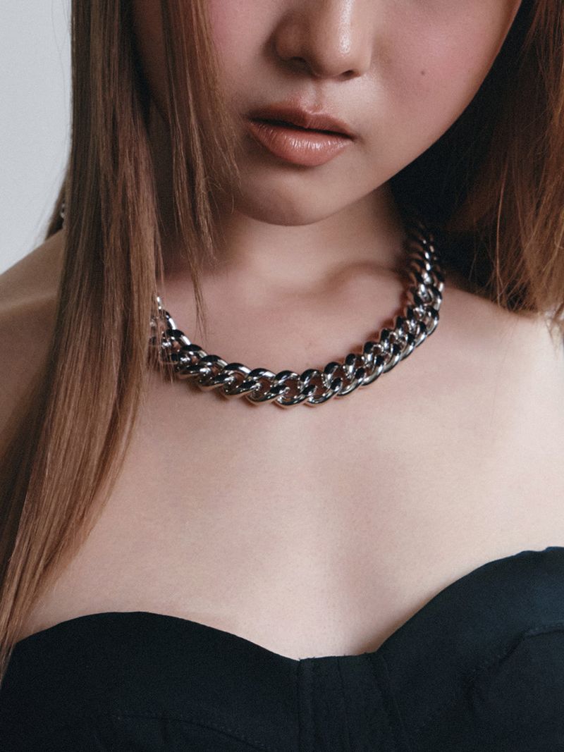 Eireve（エイレブ）の「COLOR BOLD CHAIN NECKLACE (BLACK)（Accessories）」