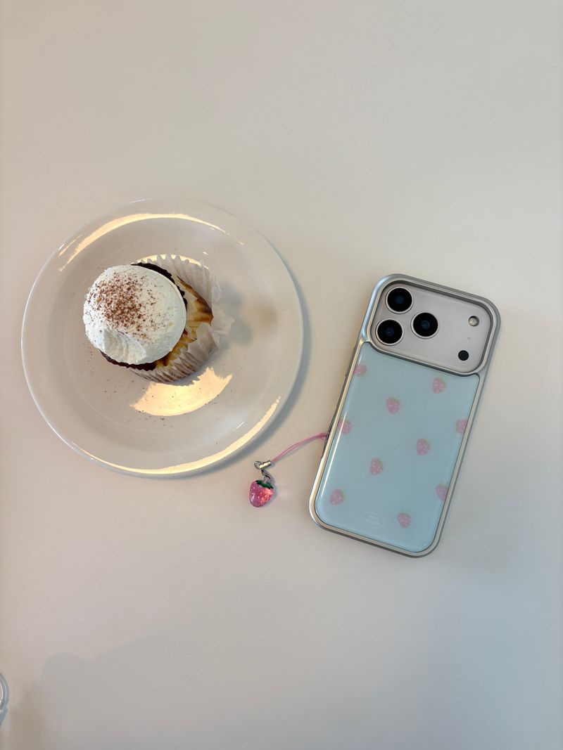 milky berry phone case