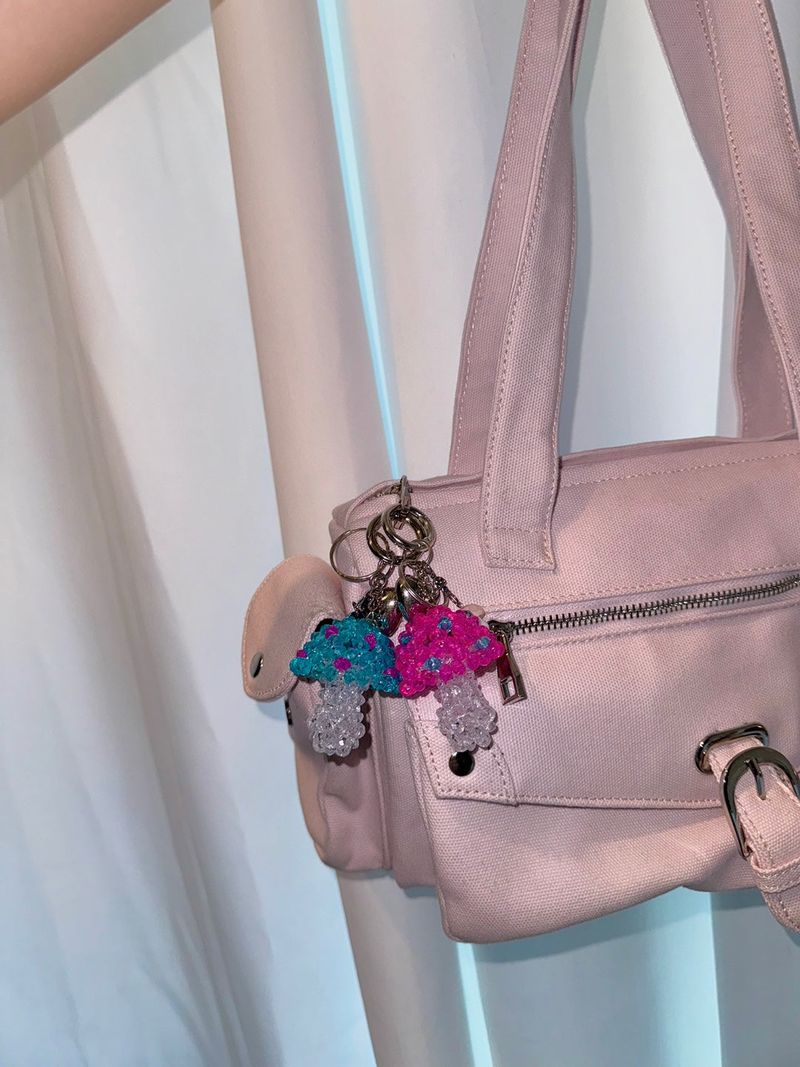 [KickFlip Kyehoon] Hazy mushroom keychain