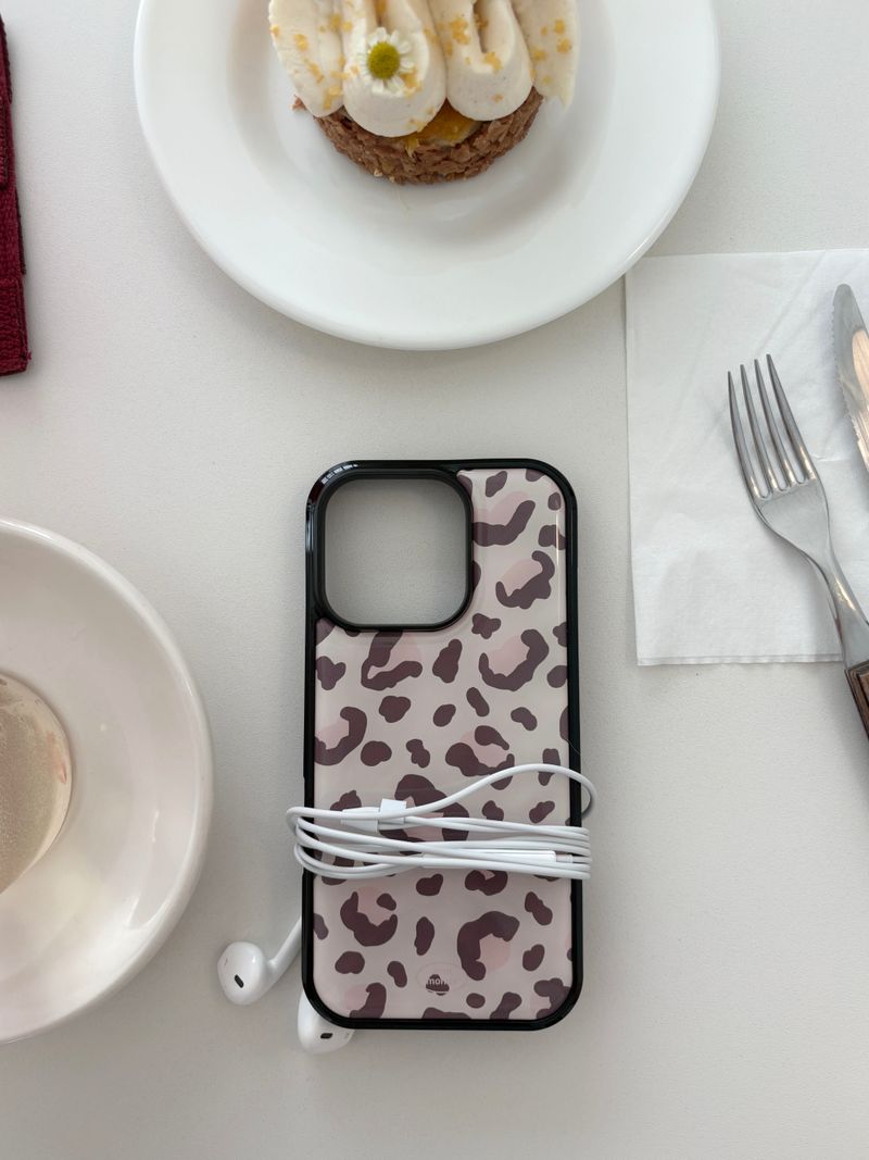 new leopard phone case
