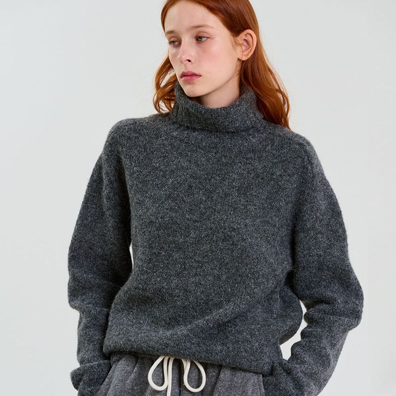 Basic Turtle Neck Sweater_2Color