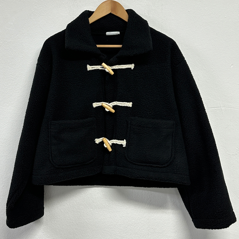 SHEEP FUR SEMI CROPPED TTEOKBOKKI COAT 🤎🤍🧸4COLOR