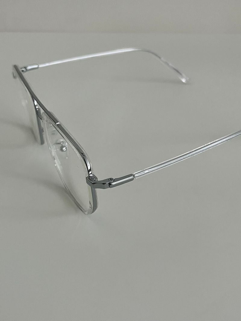 Renton glasses