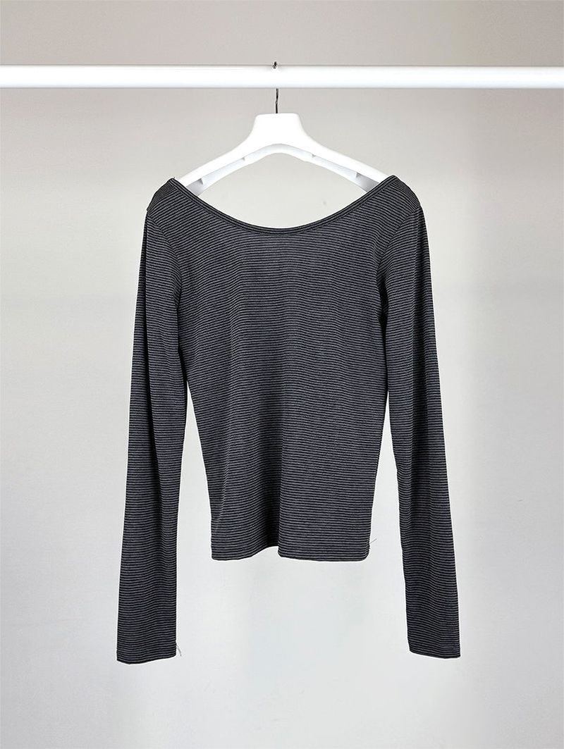 PIN STRIPE WIDE NECK LONG SLEEVE (3C)