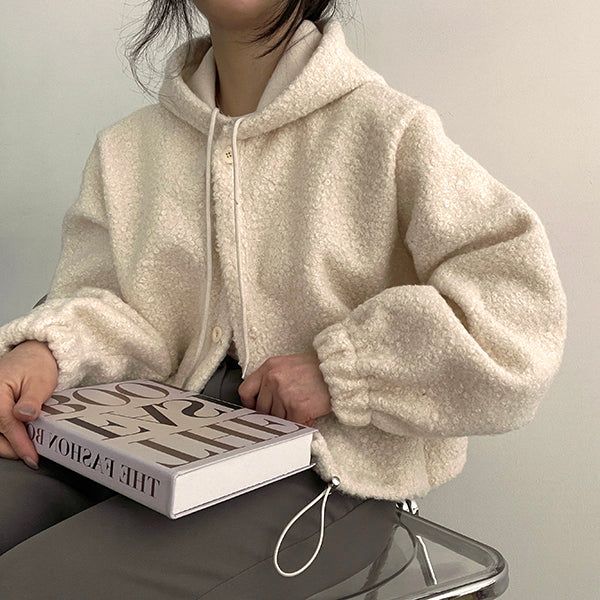 hijjoo(ハイチュー)の「Dali Wool String Avant Snap Hooded Jumper(Jackets/Outerwear)」