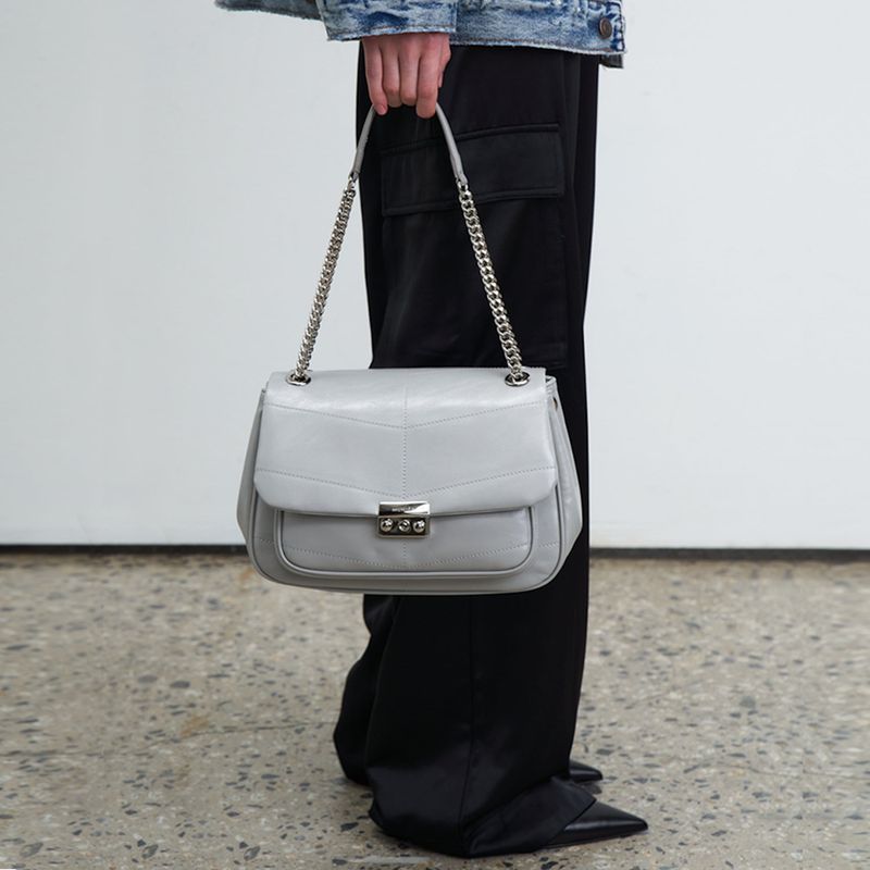 STITCH CHAIN BAG_GREY