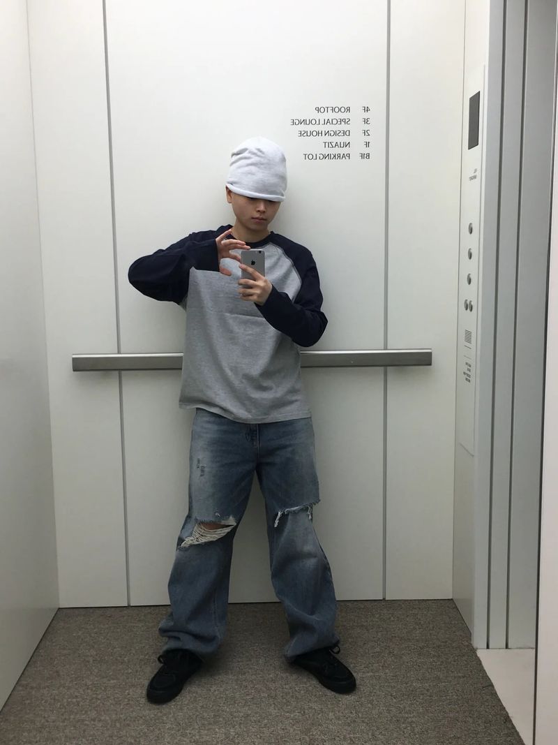 589 Asymmetric Damaged Pants