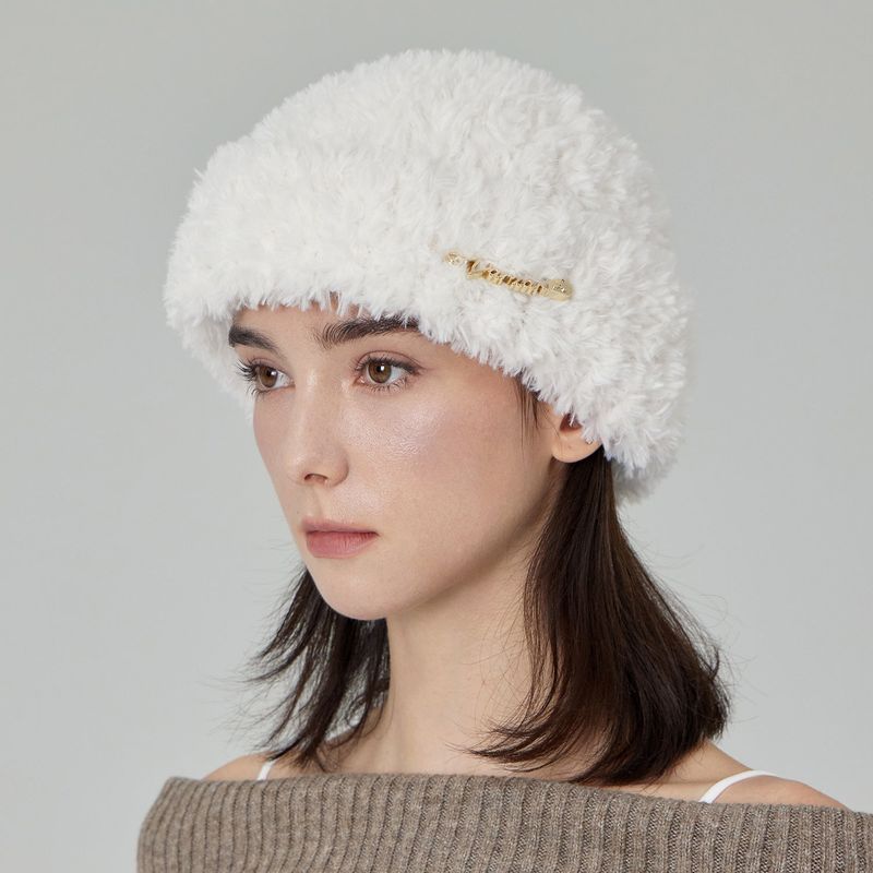 VARZAR（バザール）の「VARZAR Safety Pin Fur Beanie / Cream（Hats）」