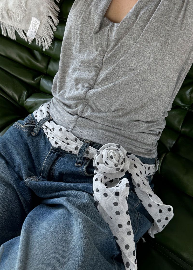 CORSAGE DOT SCARF