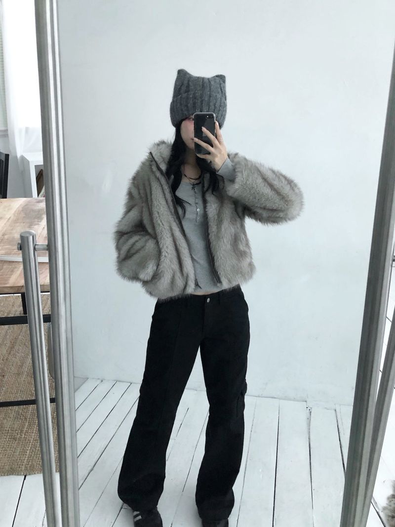 Low cargo bootcut pants