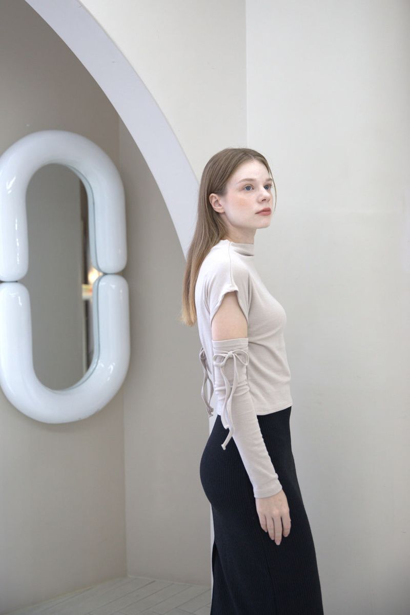 Half Neck Cut-out T-shirt Beige