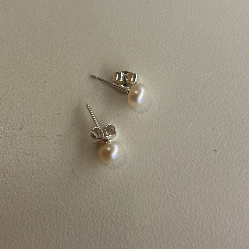 fresh water pearl piercing