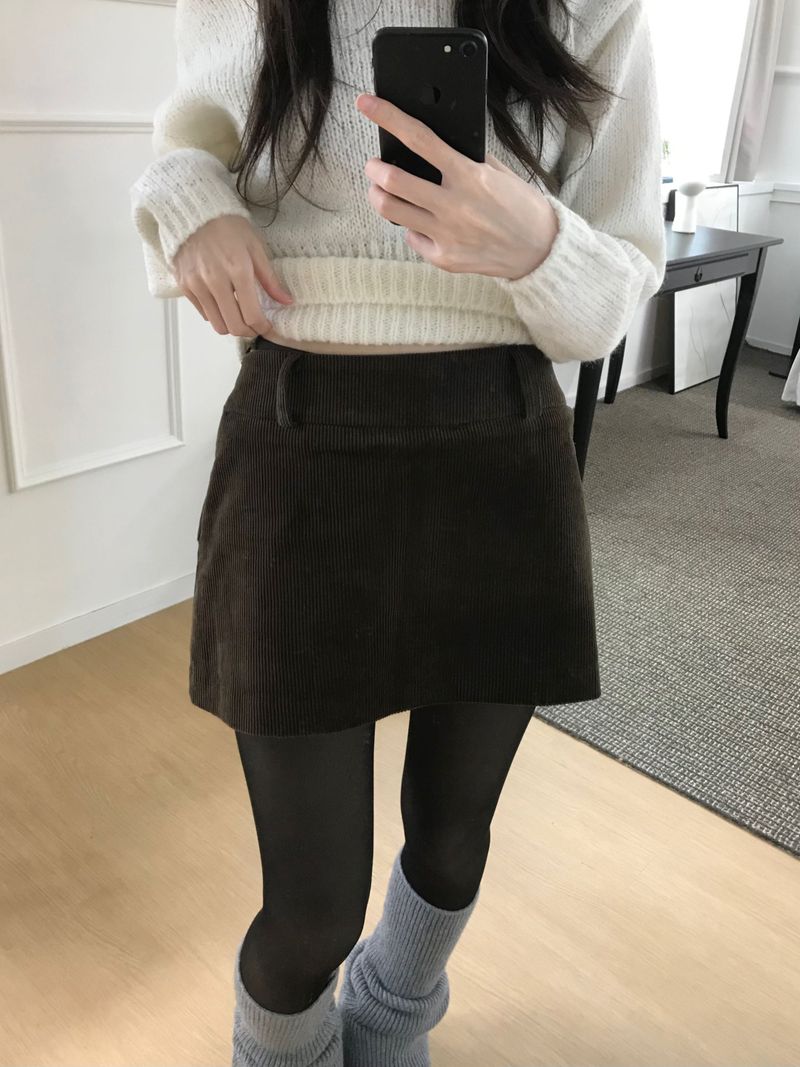 Kitten（キッテン）の「Corduroy Low-rise Skirt Pants (3 colors)（Skirts）」