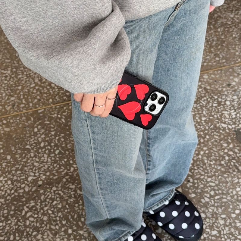 (MagSafe) heart hard (red) bumper case