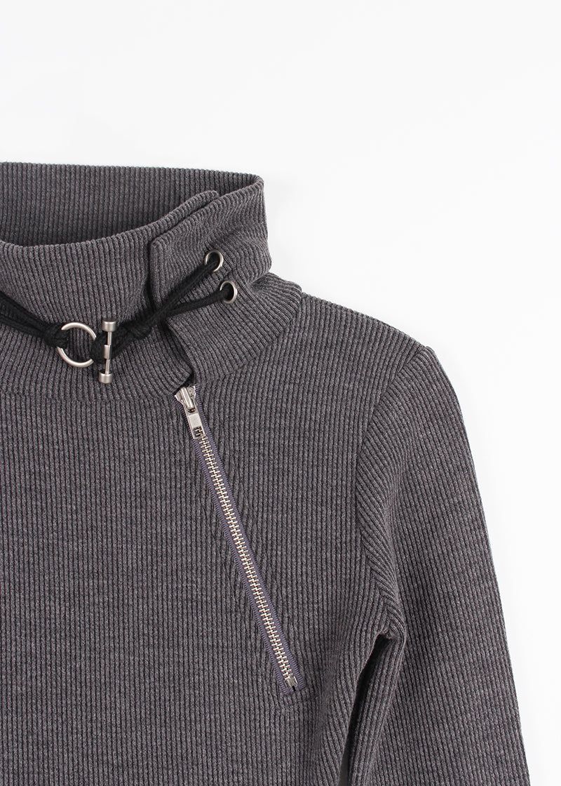HIGH NECK ZIPPER TEE