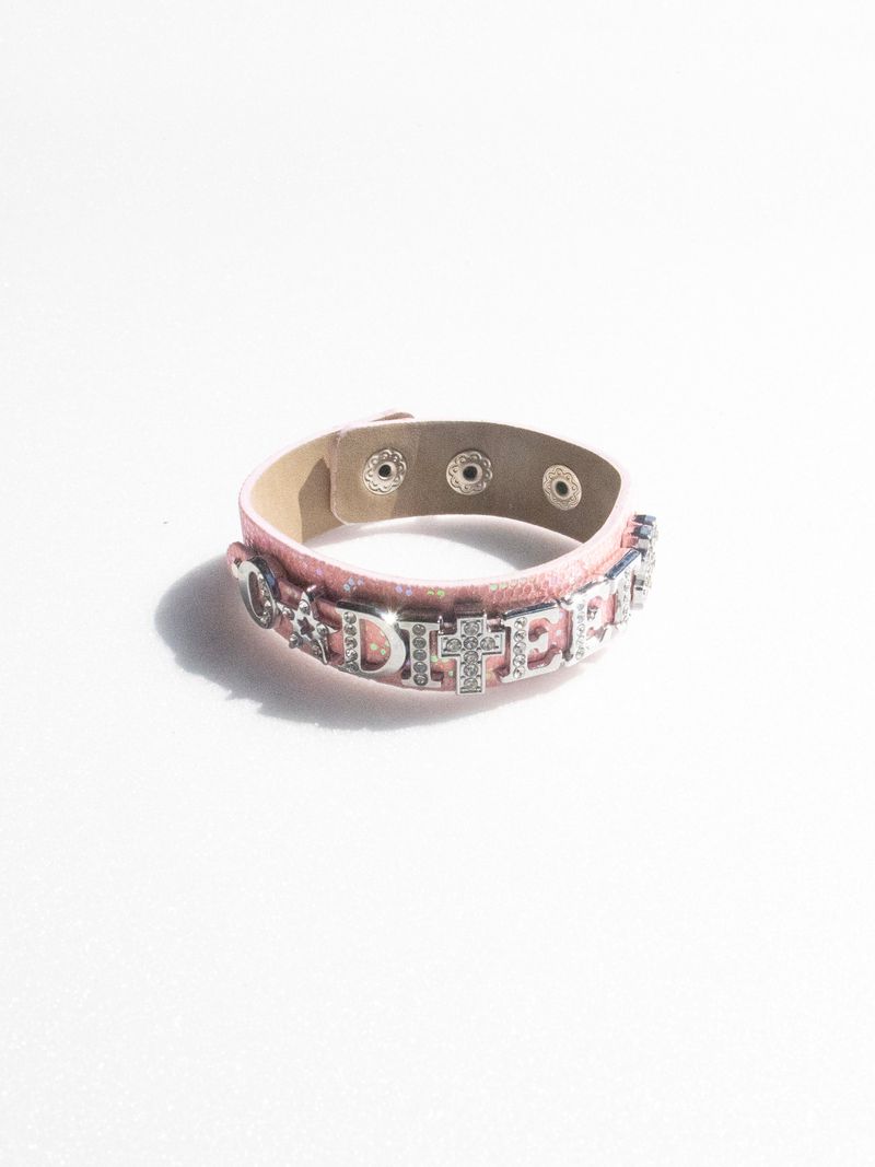 グリッタートイレターブレスレット
