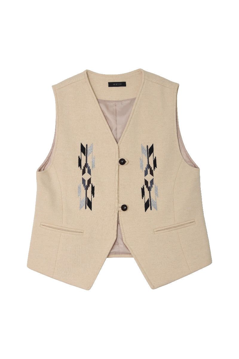 KOOKEESEE（クキシ）の「Navajo Embroidered Vest (cream)（Tops）」