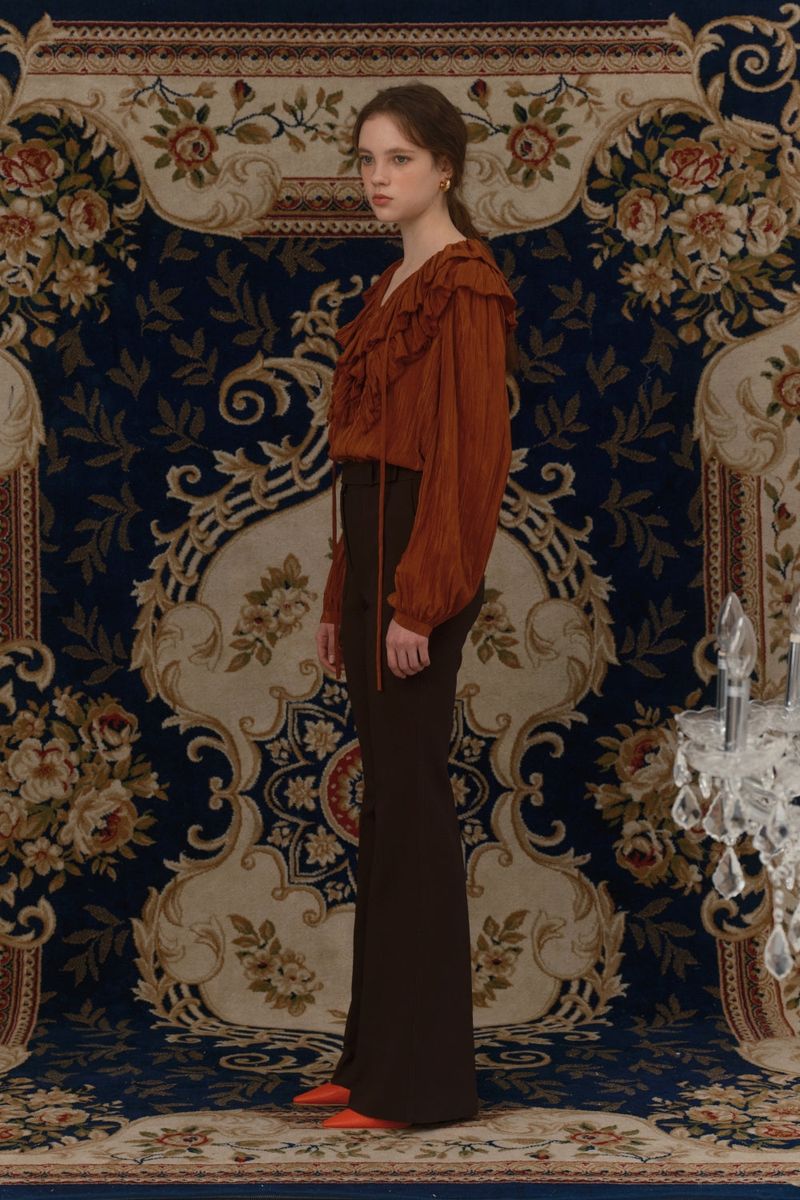Frill blouse