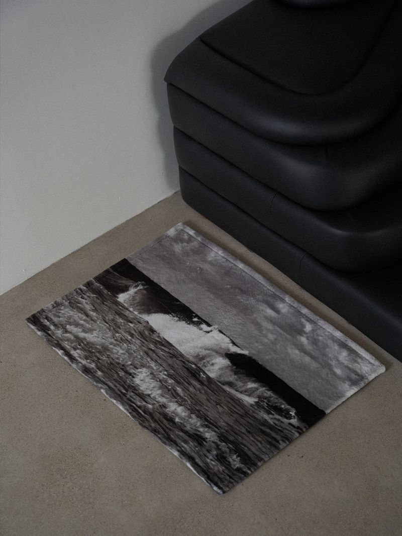 SLEEPTIGHT OBJECT（スリープタイトオブジェクト）の「mono pado mini rug（Smartphone Accessories）」