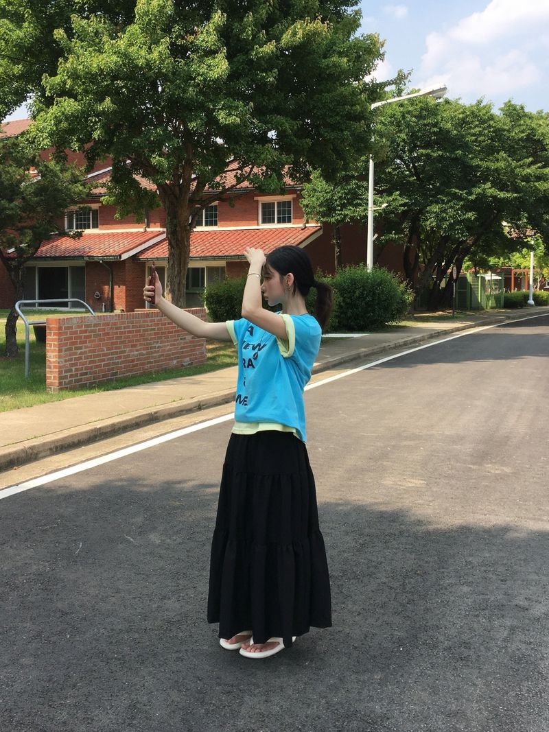 Flora Triple-Ruffle Long Skirt (2 Colors)