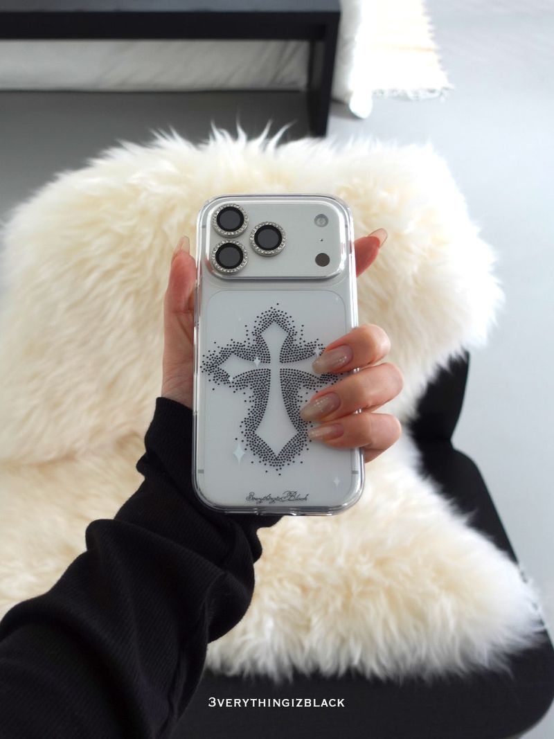 3verythingizblack（エブリティンイズブラック）の「dot cross phone [black]（Smartphone Accessories）」